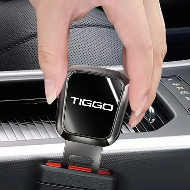 and installing metallic grey Chery Tiggo metal seat belt clip extender inside car interior